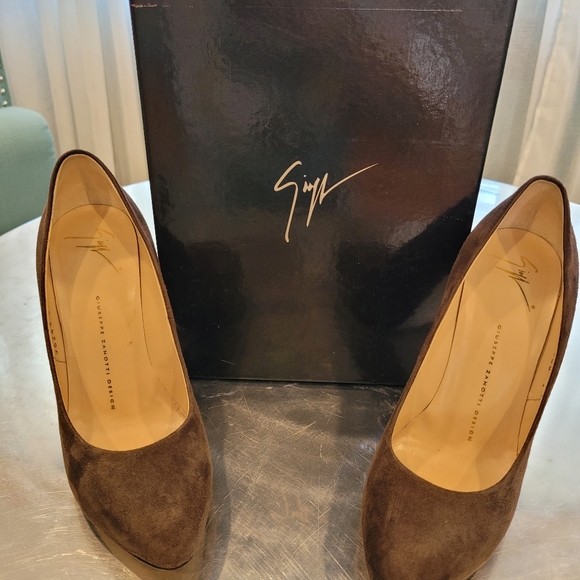 Giuseppe Zanotti Shoes - Giuseppe Zanotti Design